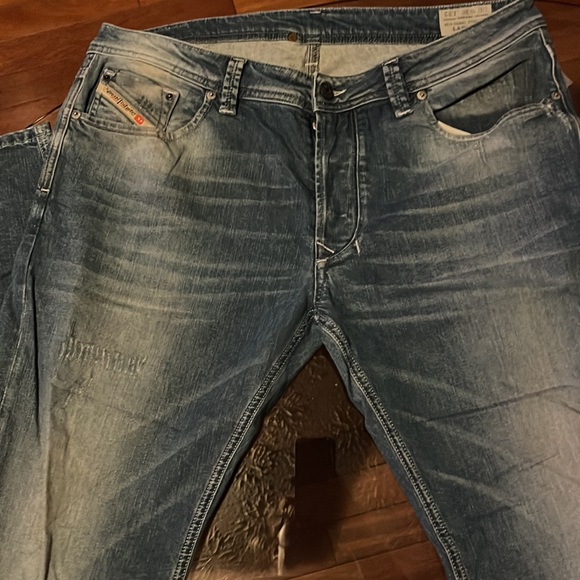 Bought brand new 2017 wore few times partner lost alot of weight - Picture 3 of 3